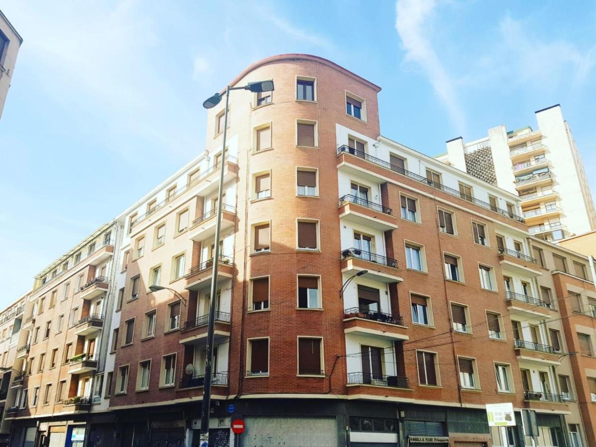 Bright And Modern In Center Bilbao
