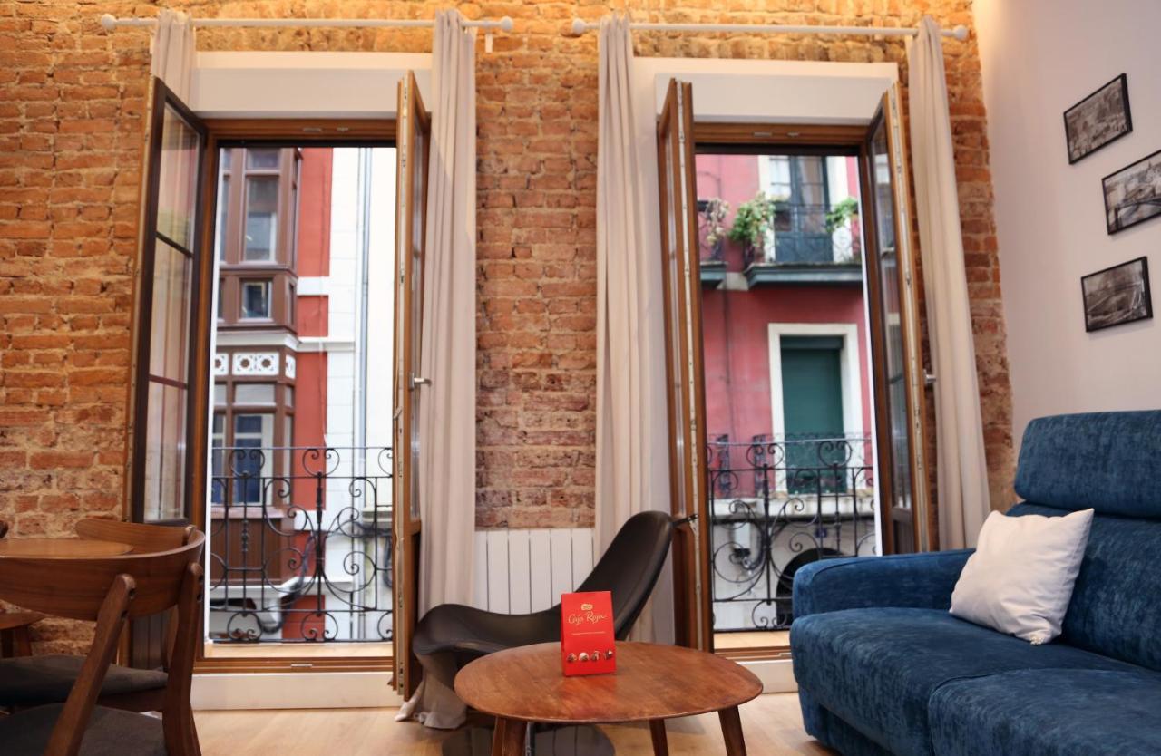 Piso Moderno A 2 Minutos Del Casco Viejo Con Parking Gratis Apartment