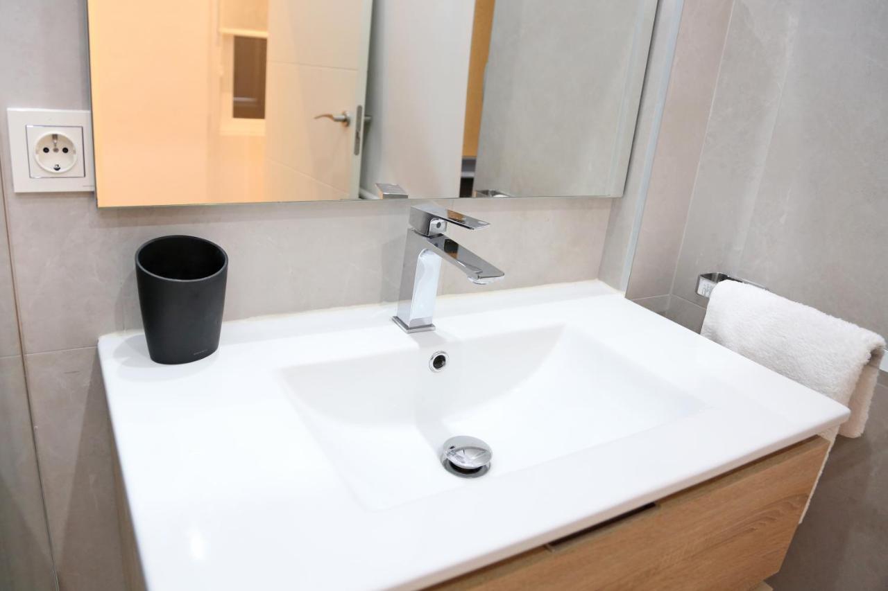Piso Moderno A 2 Minutos Del Casco Viejo Con Parking Gratis Apartment *