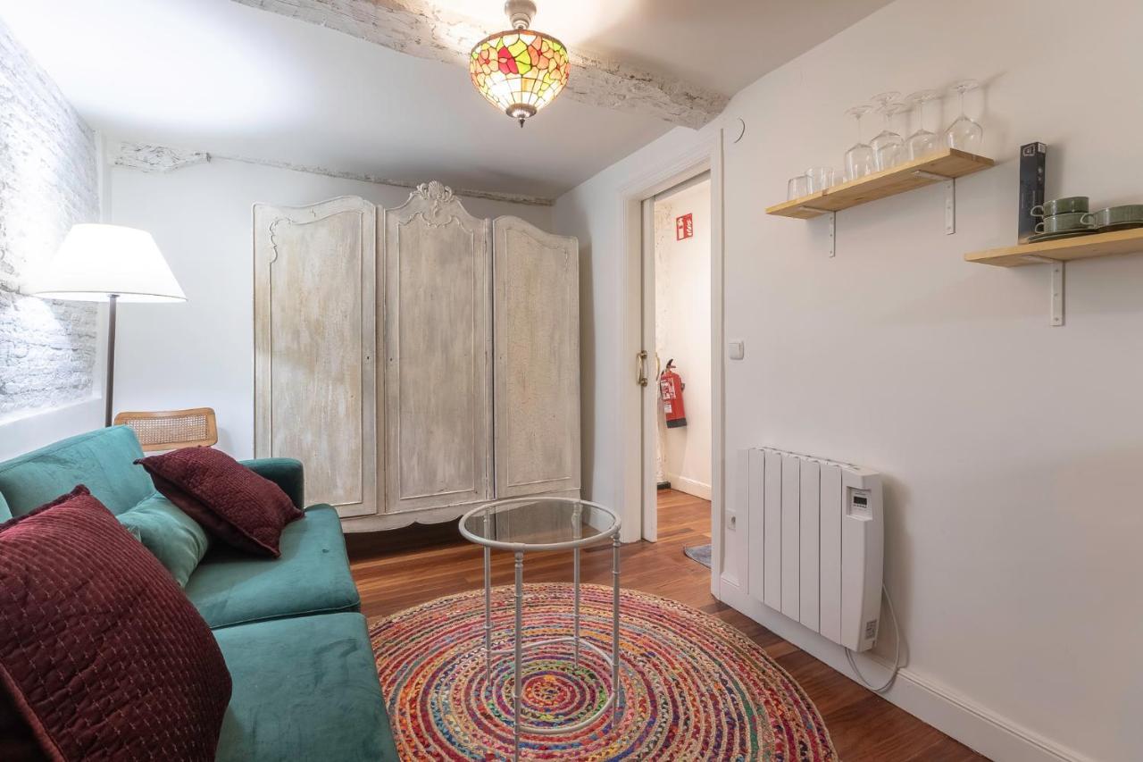 Old Town Xi By Aston Apartment
