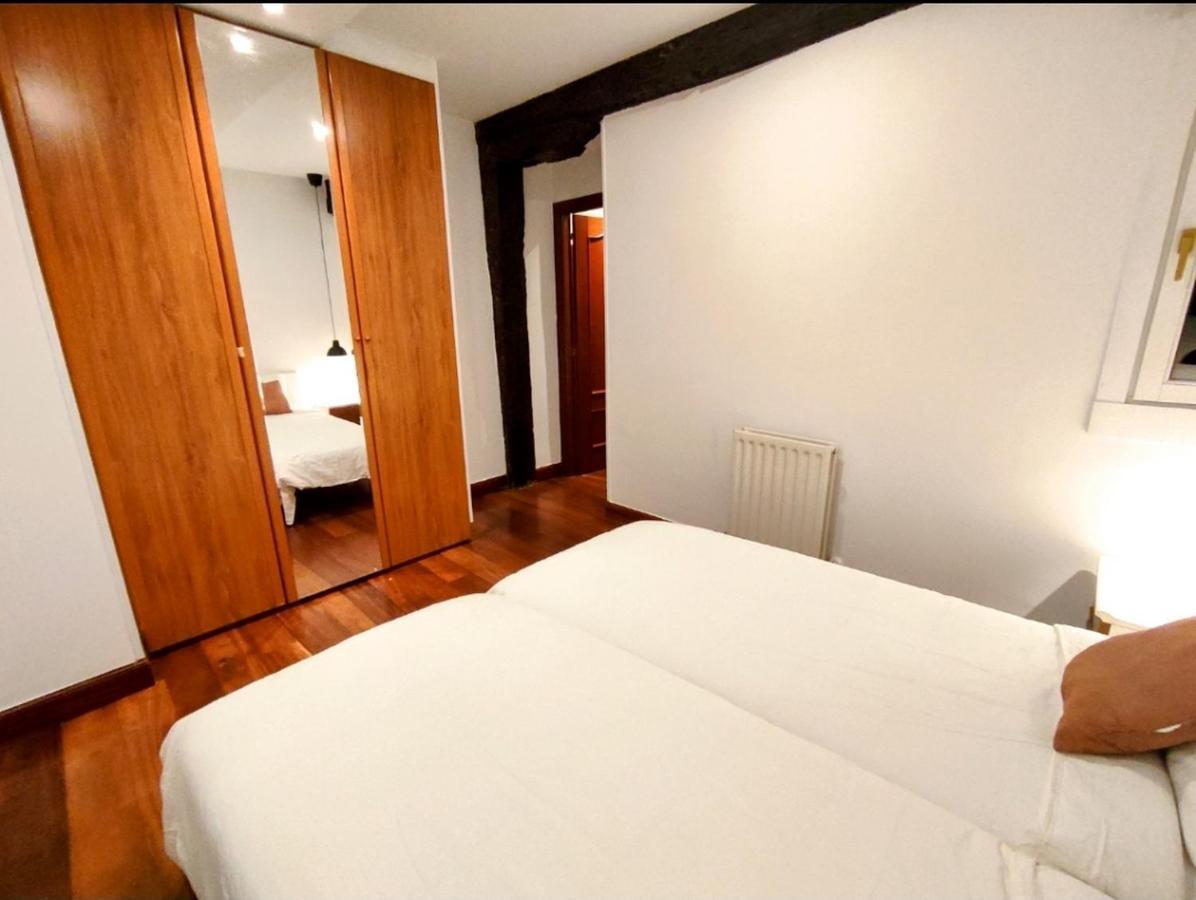 Siete Calles / Art Apartamento