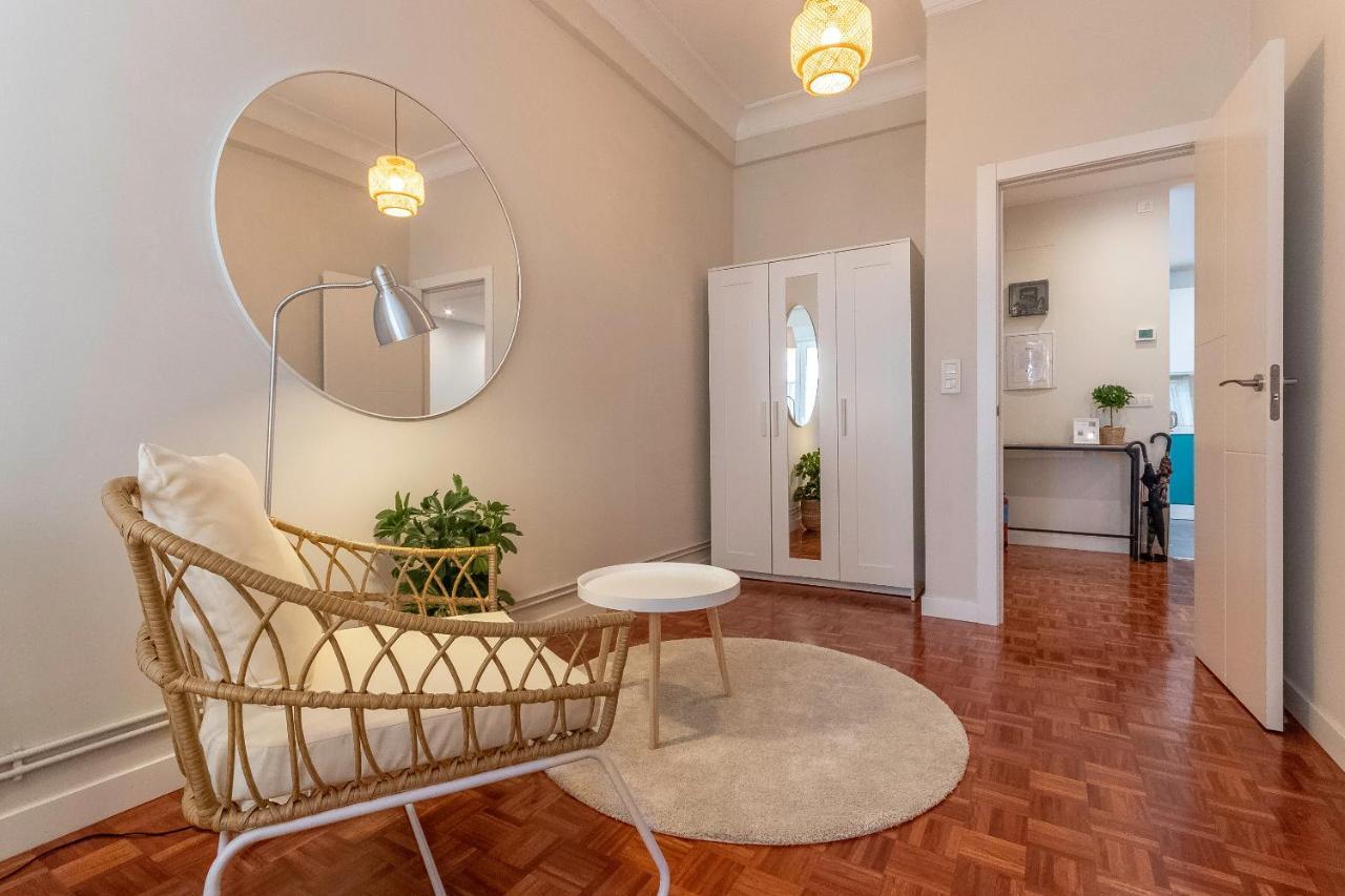 Spacious And Lovely In The Center Of *