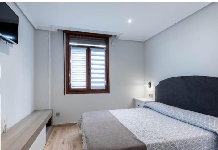 A Tan Solo 800 Metros De San Mames Bilbao
