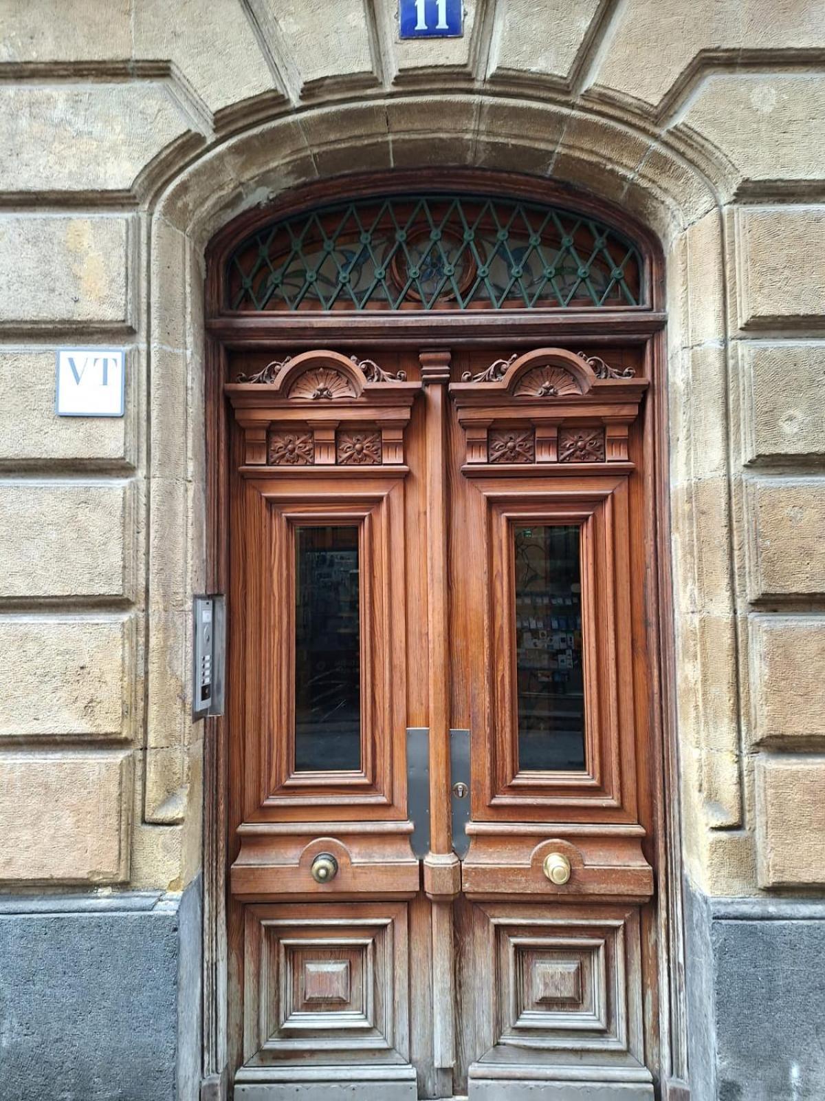 Old Town Core Next To Plaza Nueva Bilbao