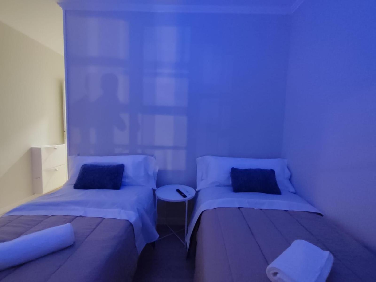 Central Room Homestay *