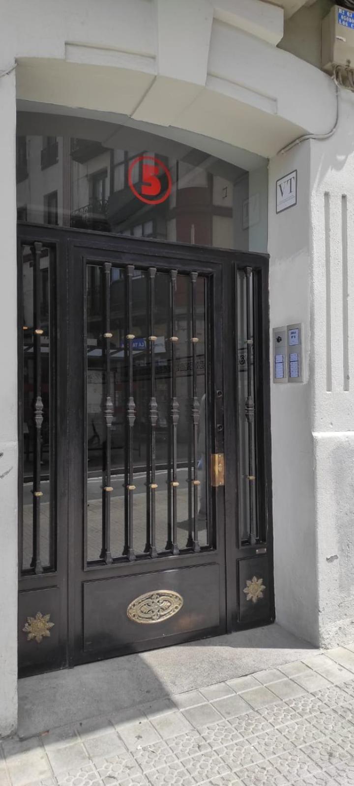 Acogedor, De Diseno Moderno En Zona Antigua Appartement Bilbao