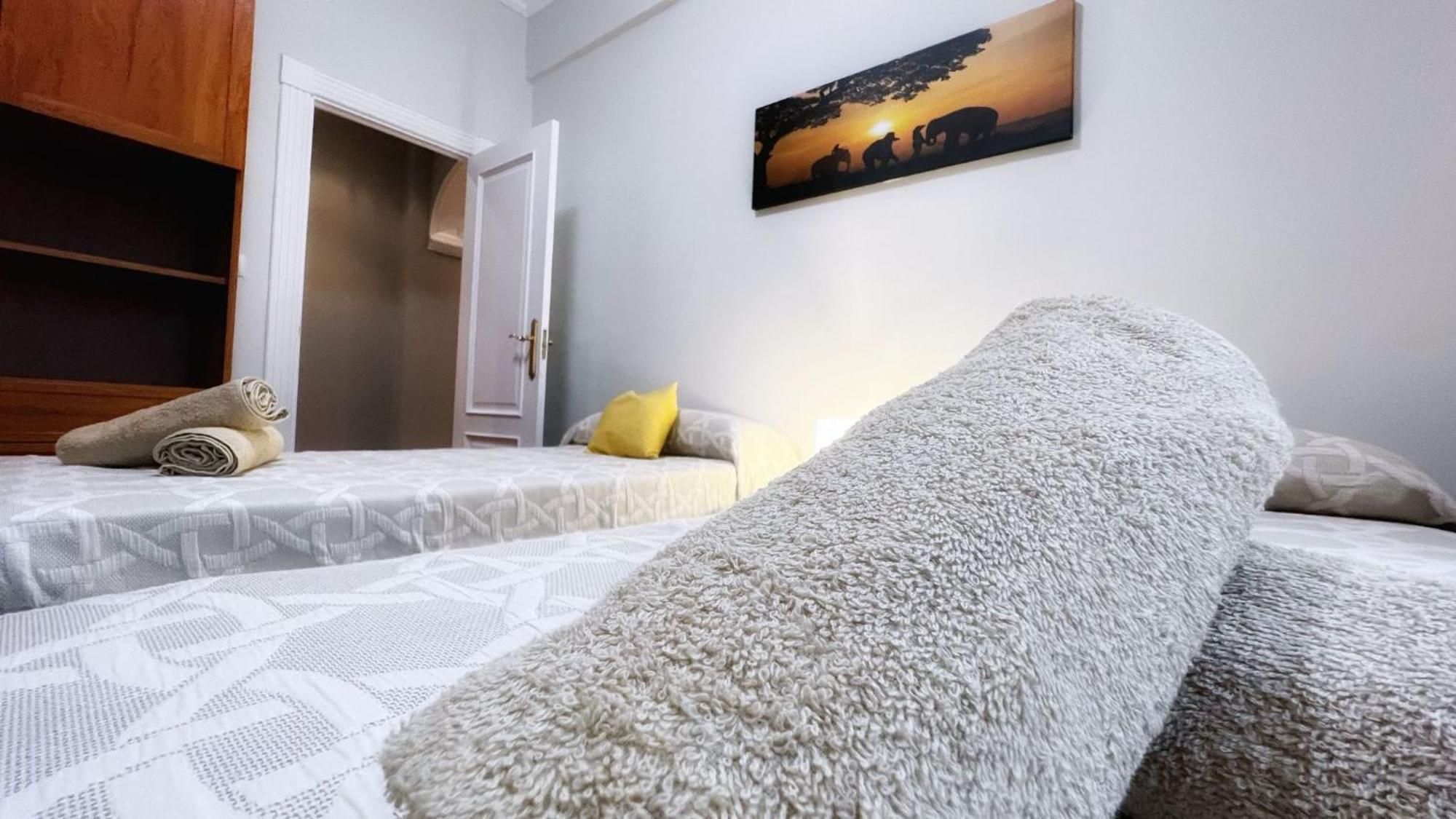 Apartment Centrica Y Amplia Vivienda Turistica Con Wifi