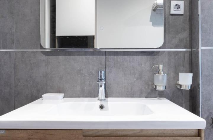 Apartment A Tan Solo 800 Metros De San Mames *