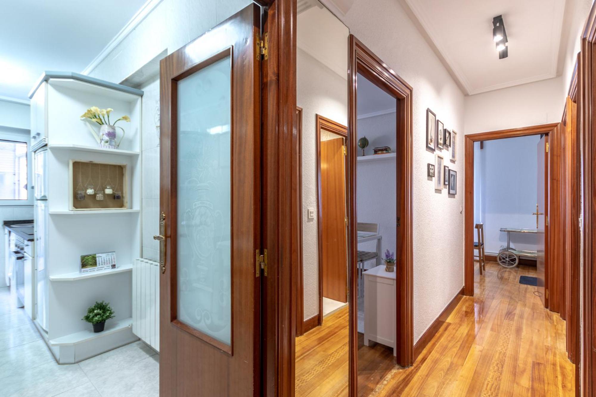 Etxebarria By People Apartment Bilbao