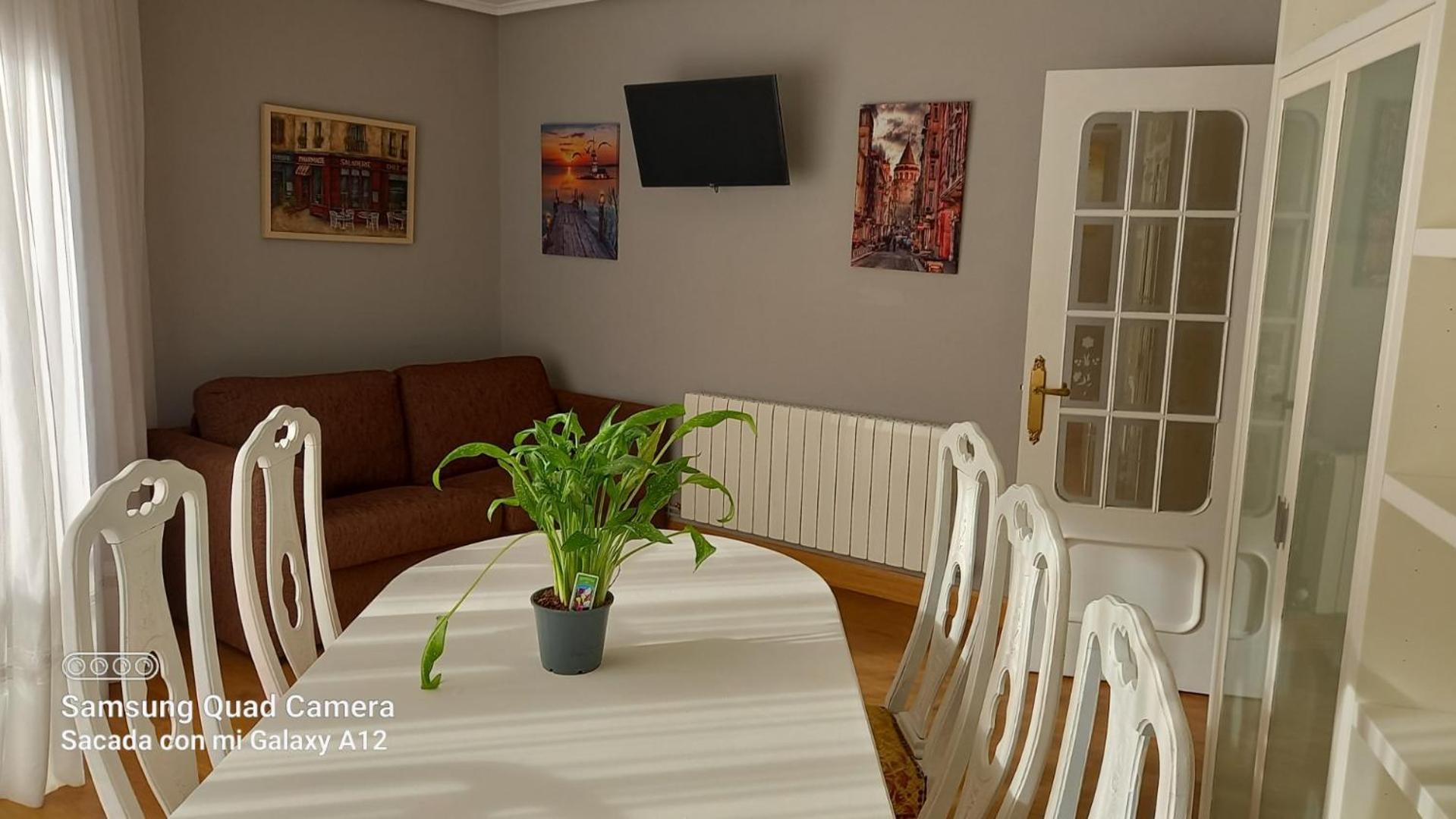 Appartement Apartamento Con Garaje Opcional Con 2 Banos Cerca Ayuntamiento *