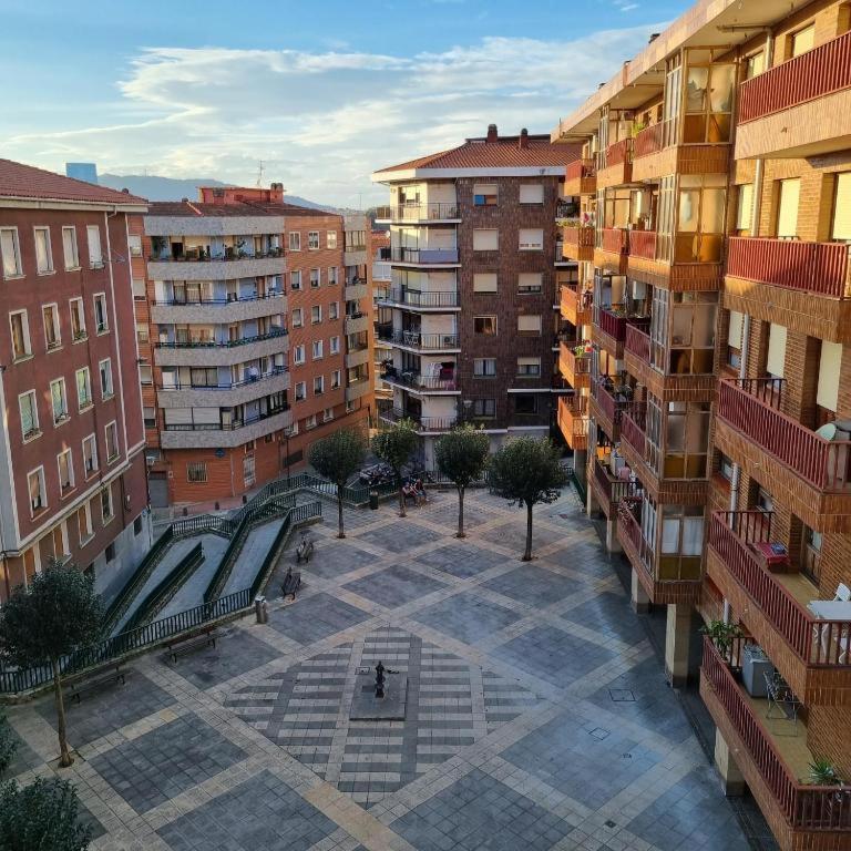 Apartamento Con Garaje Opcional Con 2 Banos Cerca Ayuntamiento Appartement Bilbao