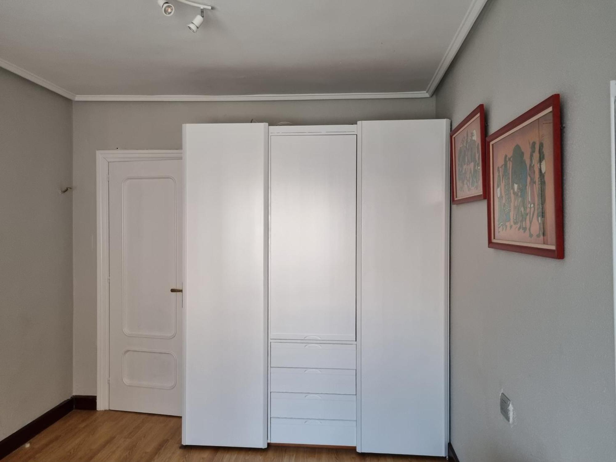 Apartamento Con Garaje Opcional Con 2 Banos Cerca Ayuntamiento Appartement *