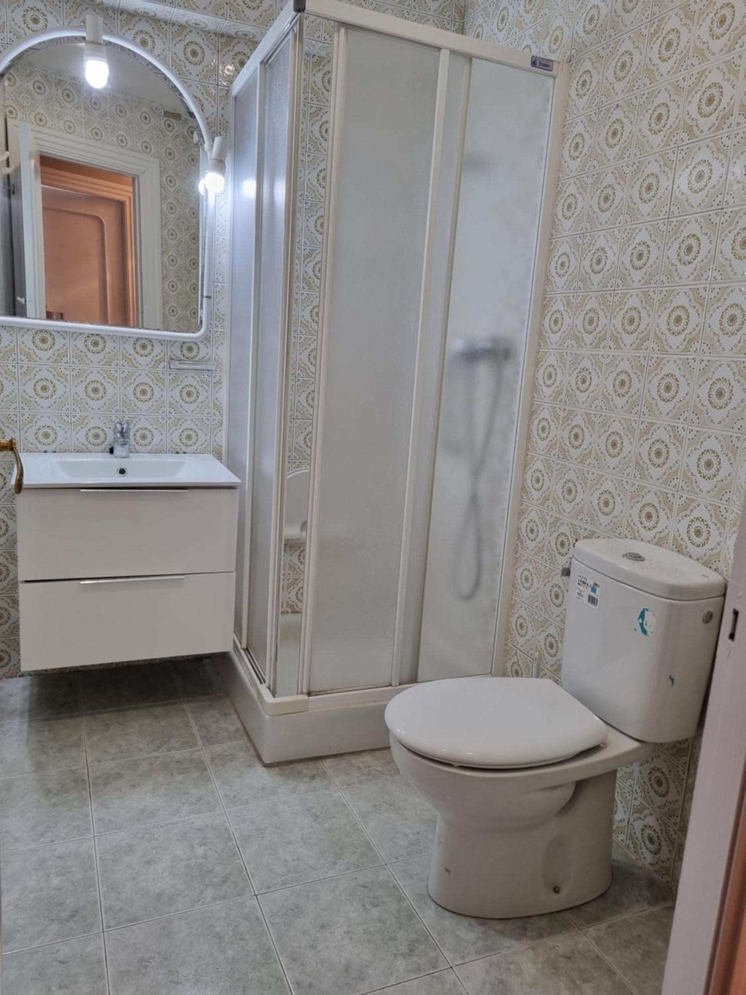 Apartamento Con Garaje Opcional Con 2 Banos Cerca Ayuntamiento Appartement *