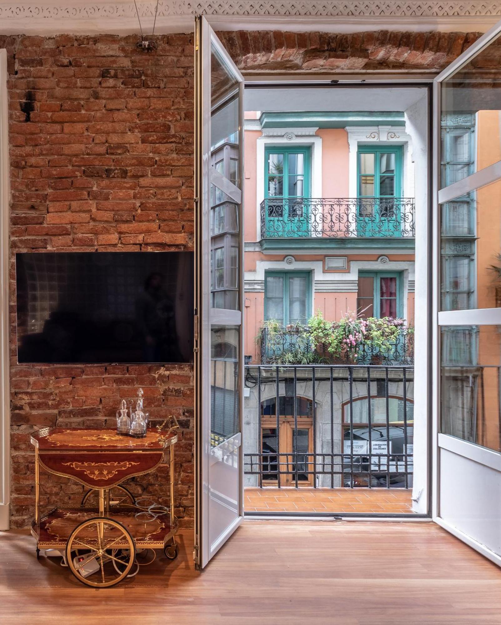 Encantador En El Casco Antiguo De Bilbao