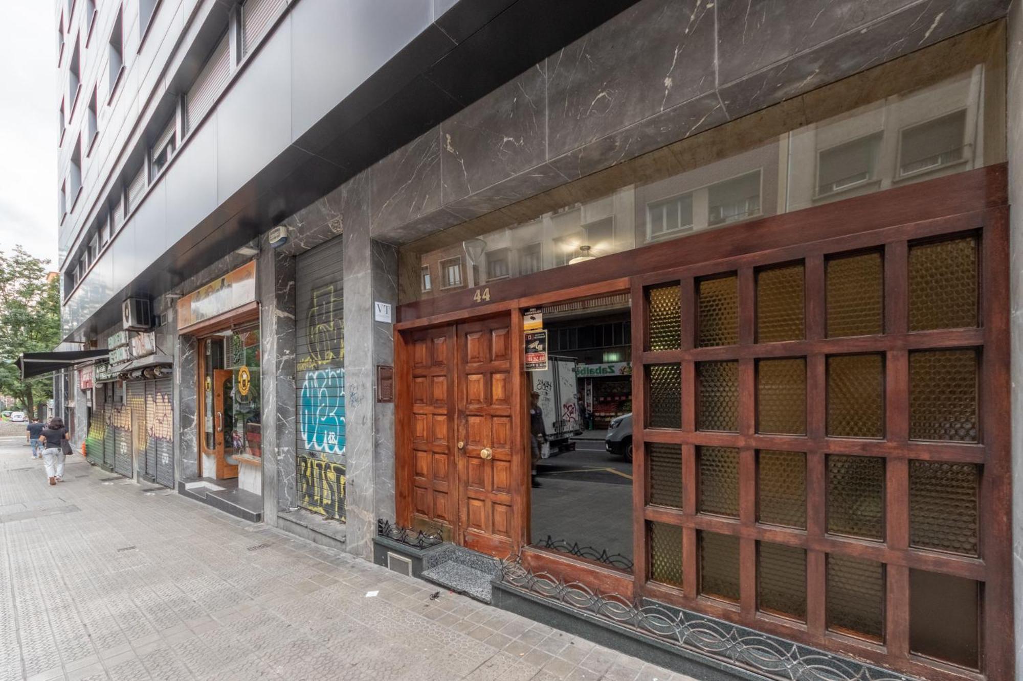 Amplio Y Acogedor Junto A Plaza Zabalburu Apartment