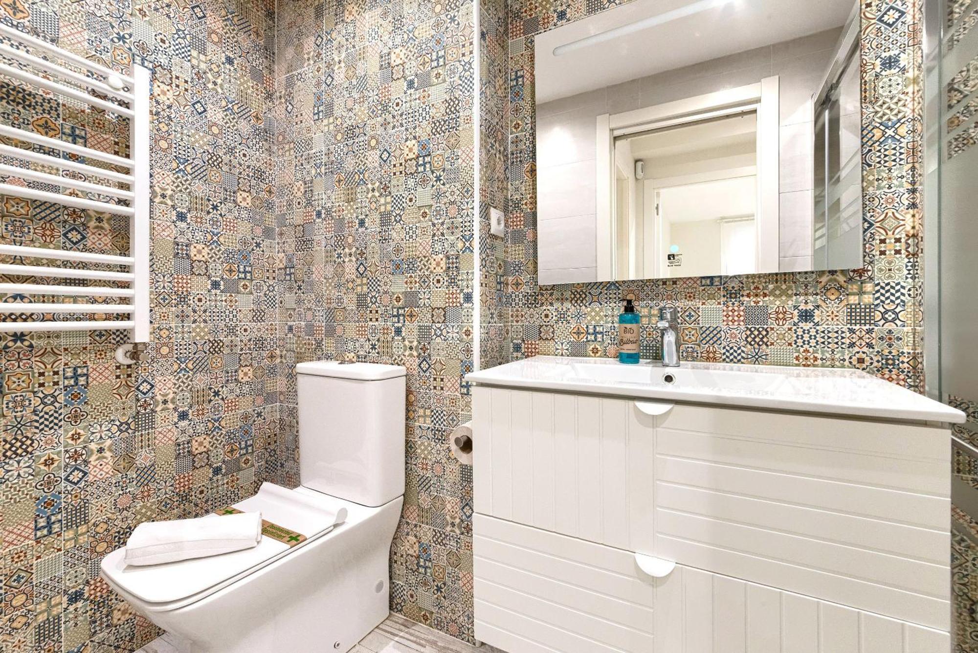 Lujoso Piso En Casco Viejo. Bilbao. Free Wifi. Apartment Bilbao