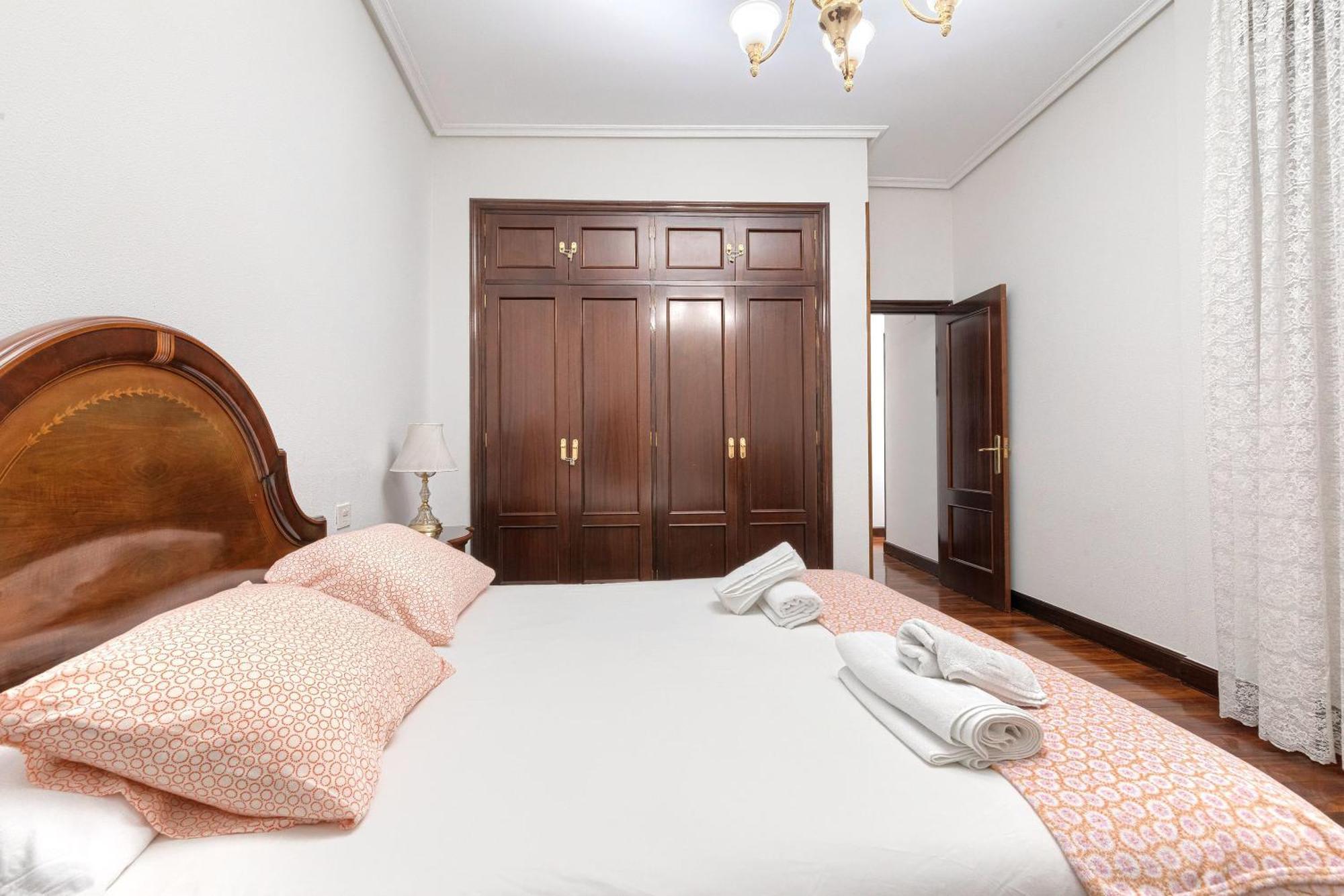 Apartamento Piso Senorial Con Vistas A La Ria Bilbau