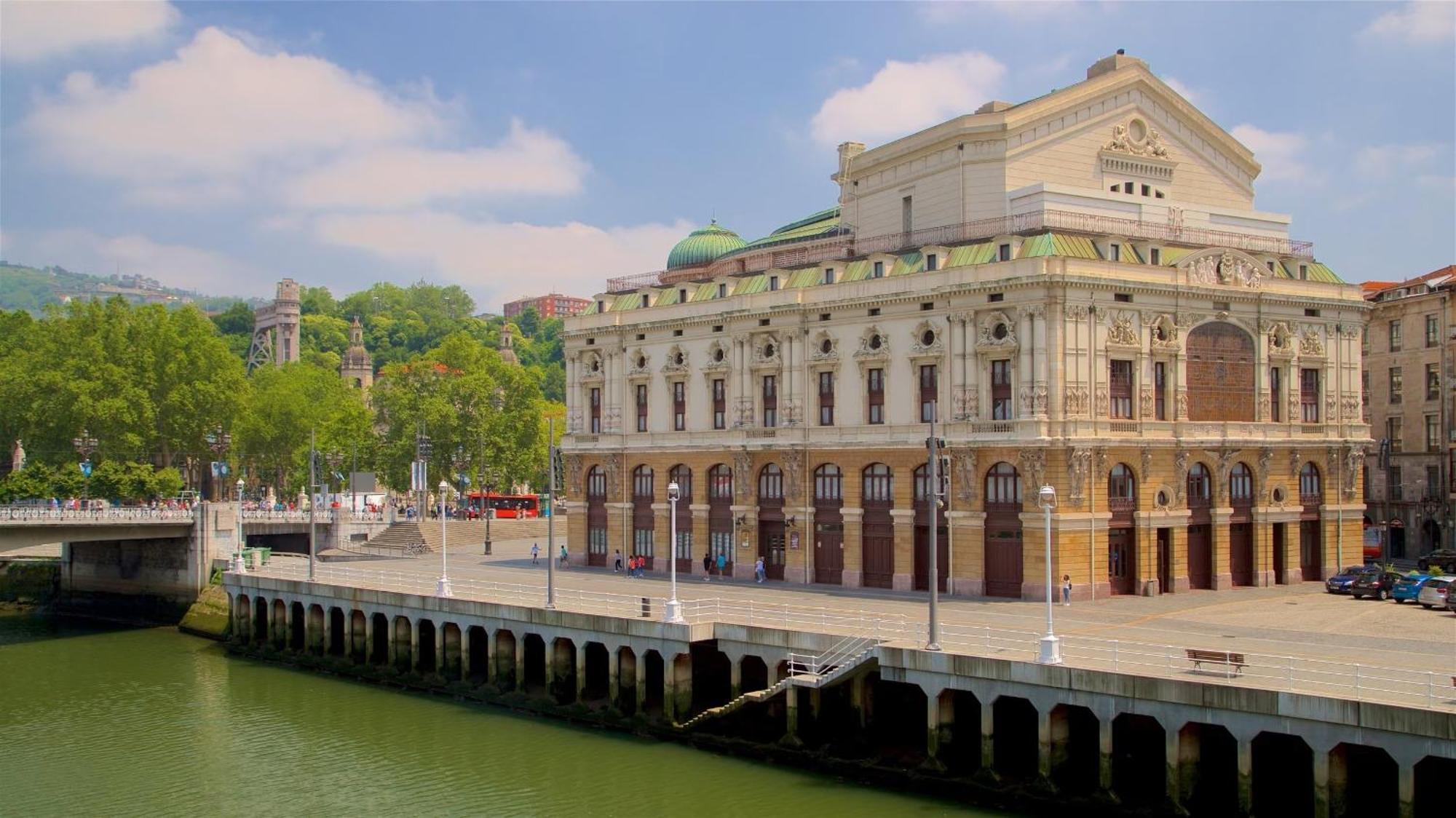 In Center, Families And Groups Appartement *