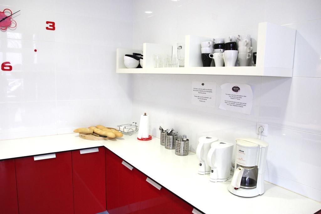 Hostel Botxo Gallery - Youth Hostel Bilbao *