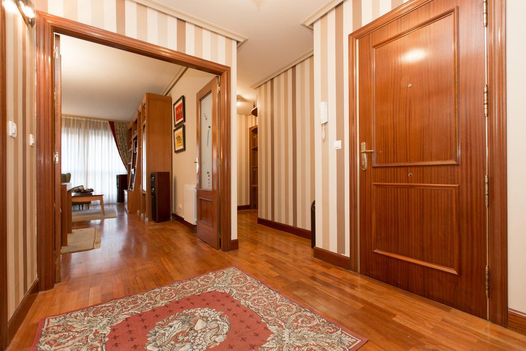 Apartamento Centrico Con Vistas A La Ria! Garaje, Ideal 2-4 * Bilbao