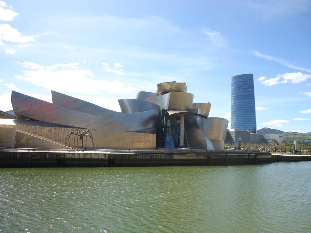 Céntrico Con Vistas A La Ría! Garage, Ideal 2-4 * Bilbao