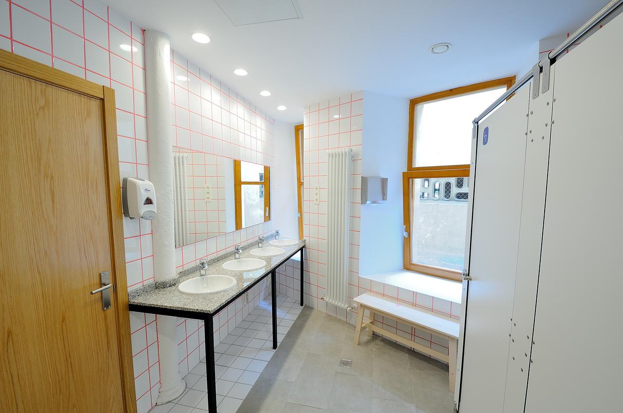 Hostal Egunon *
