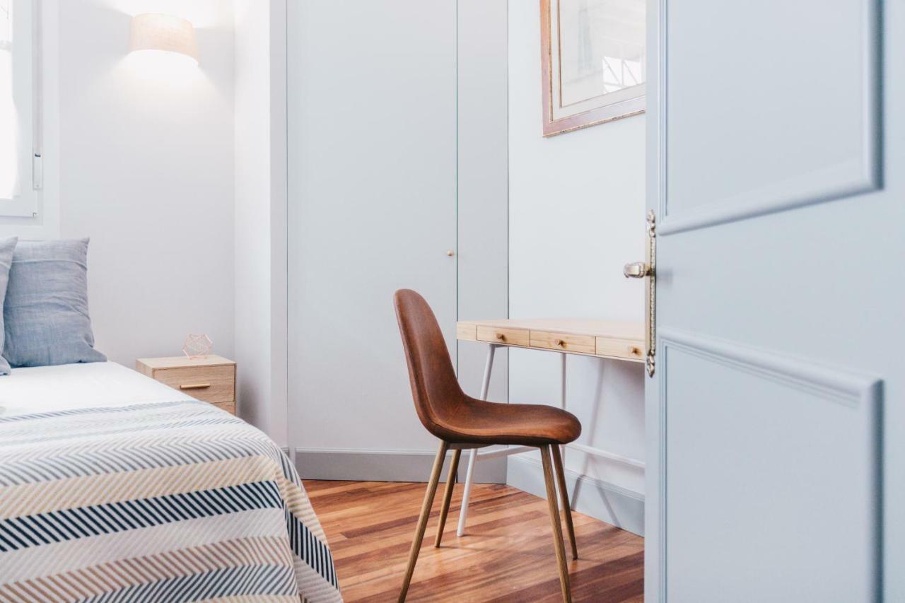 Gran Via By People Apartment *