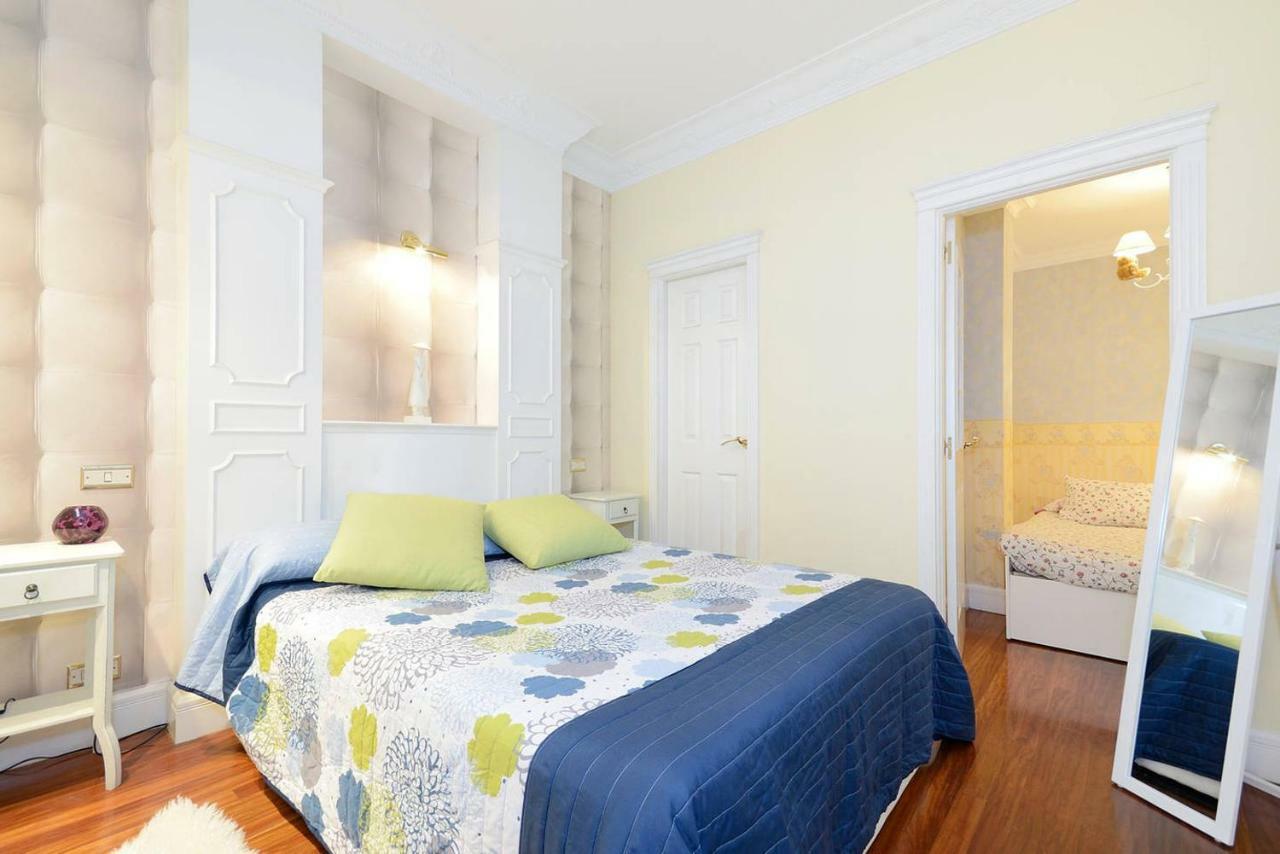 Frente Al Guggenheim Con Wifi Y Parking Privado Gratis Apartamento Bilbao