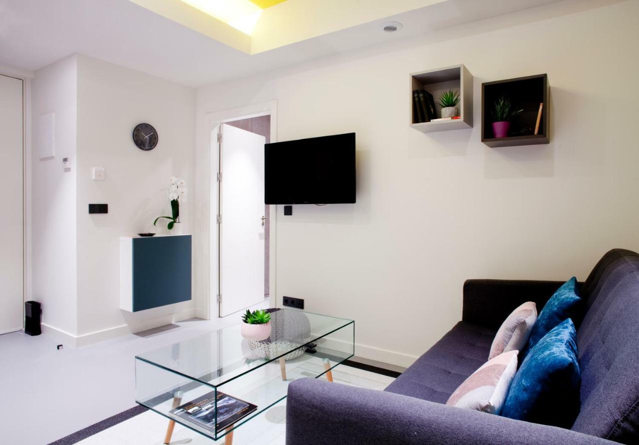 Centric Apartment *