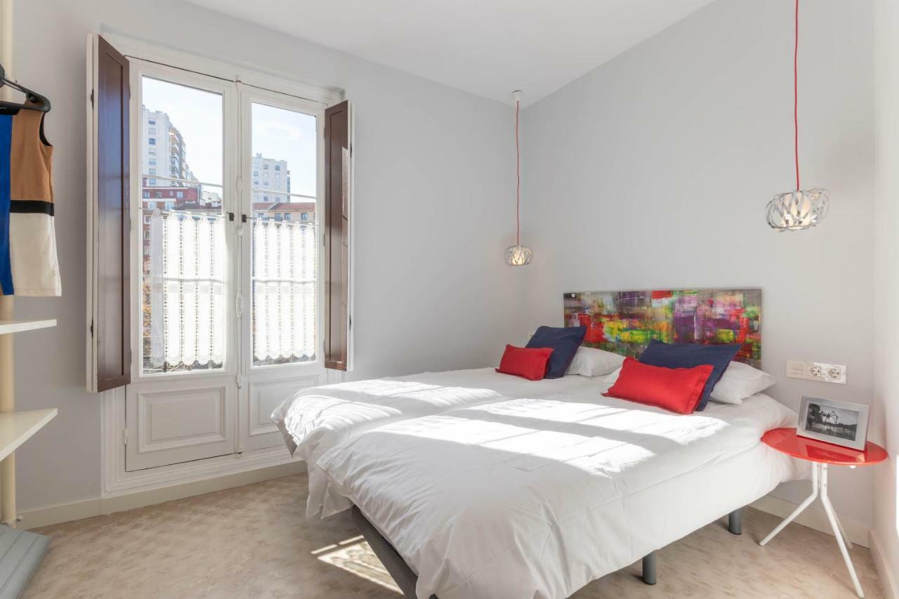 Acogedor, De Diseno Moderno En Zona Antigua Bilbao
