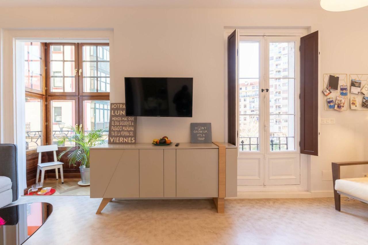 Acogedor, De Diseno Moderno En Zona Antigua Bilbao