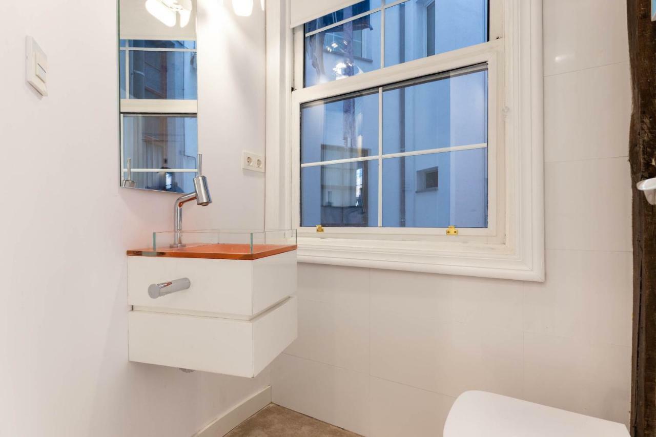 Acogedor, De Diseno Moderno En Zona Antigua Bilbao