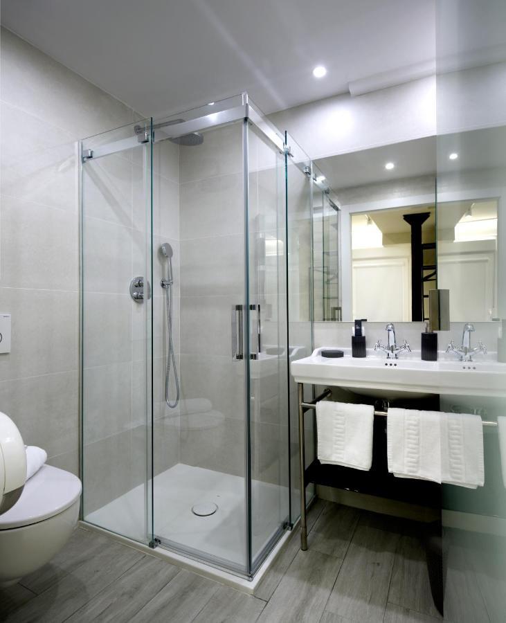 Guest house Plaza Nueva 3*