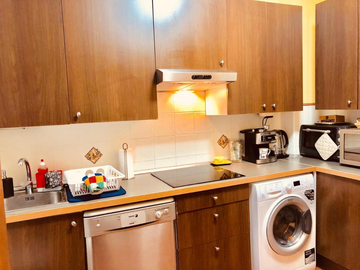 4 Bedrooms Flat In The City Center Bilbao