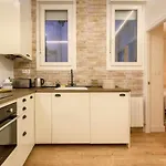 Apartamento Estiloso zona vieja by The Urban Hosts
