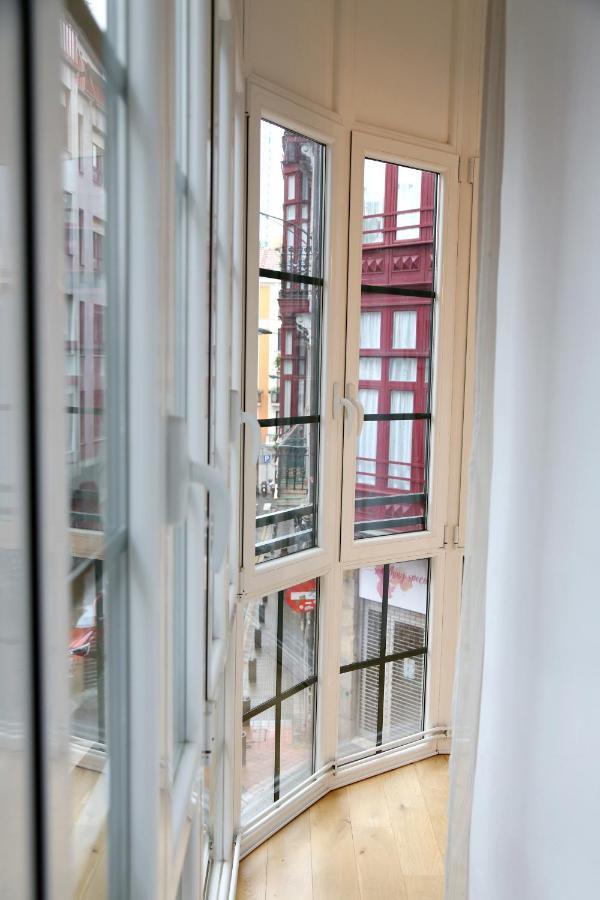 Piso Exclusivo Frente Al Casco Viejo Apartamento