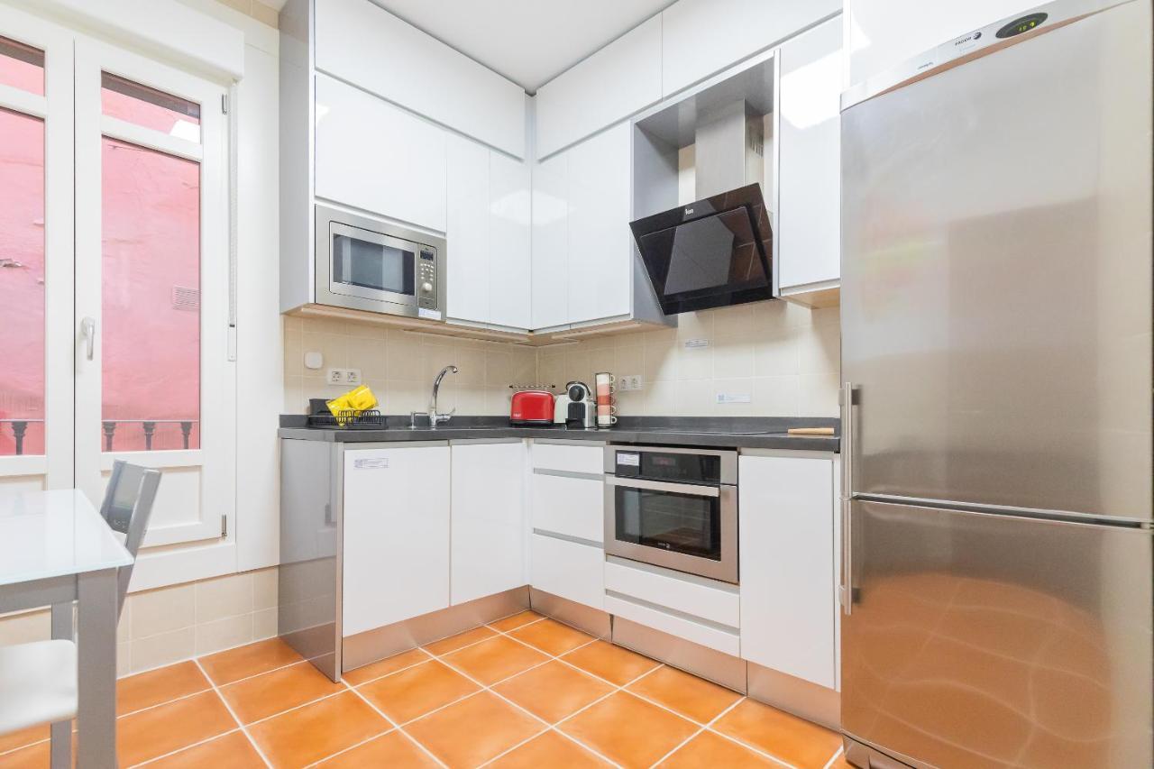 Apartment Ronda Street In The Heart Of Old Town Bilbao