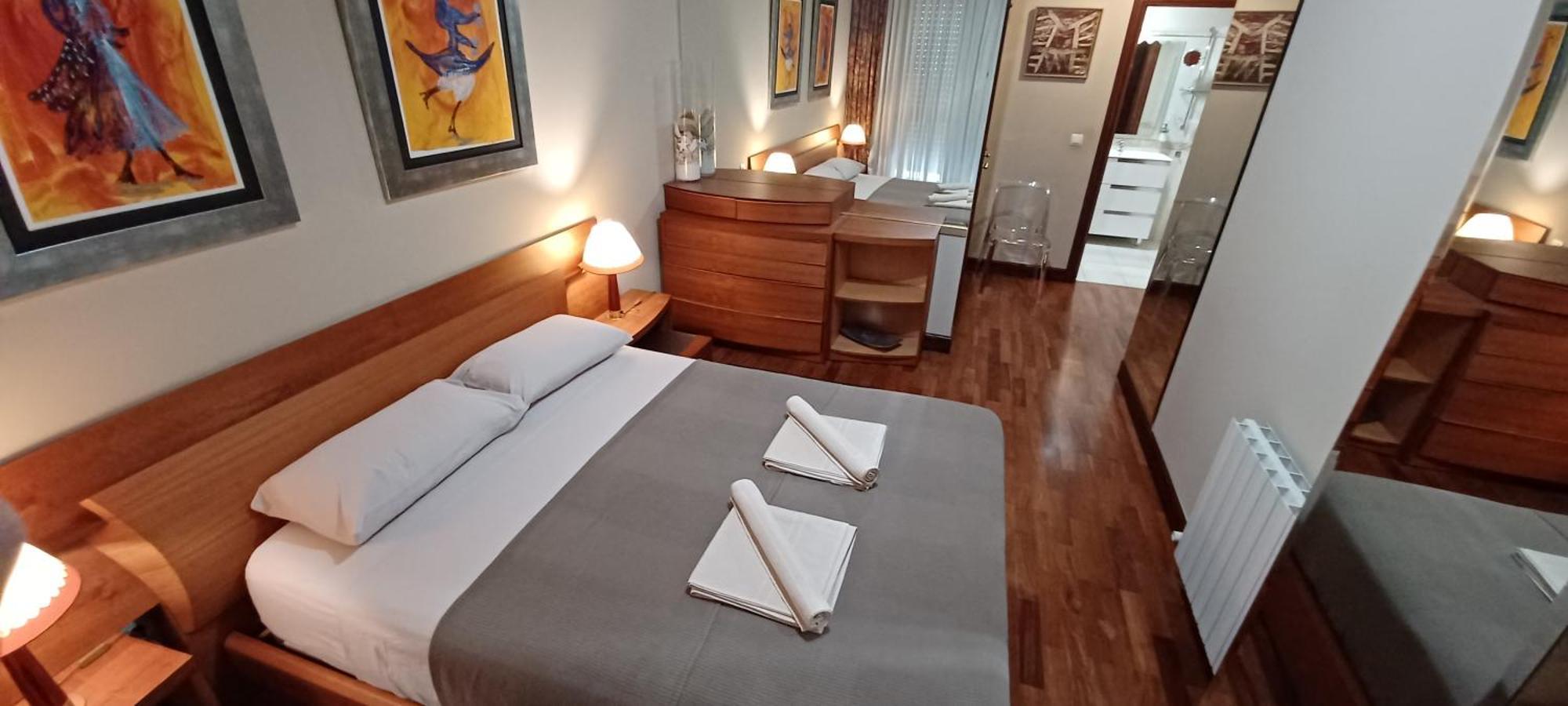 Apartamento Centrico Con Vistas A La Ria! Garaje, Ideal 2-4 Apartment
