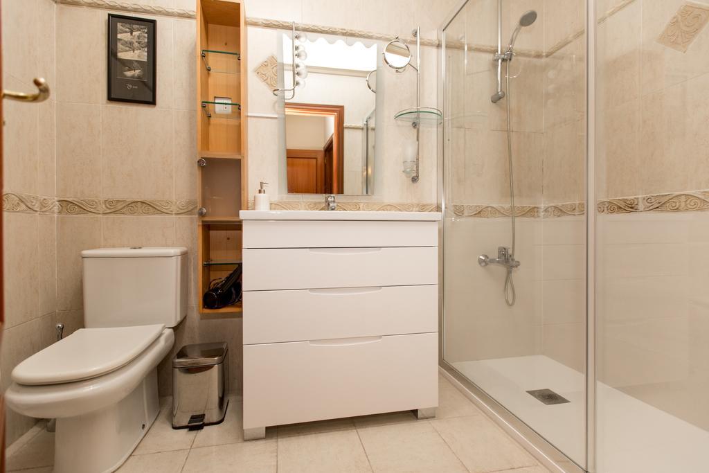 Apartamento Centrico Con Vistas A La Ria! Garaje, Ideal 2-4 *