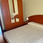 Habitación céntrica, bonita y confortable.