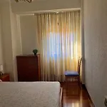 Habitación céntrica, bonita y confortable.