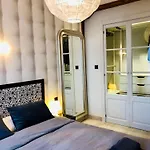 Bilbao City Hall Suite 2