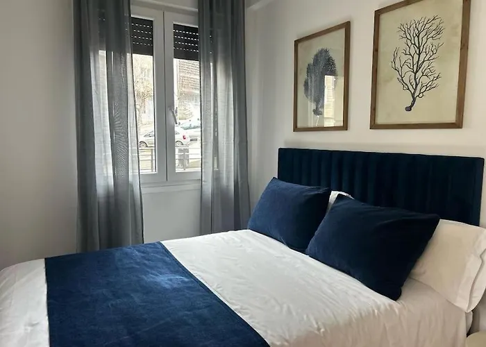 Piso Deluxe Con Balcon Cerca Del Casco Viejo