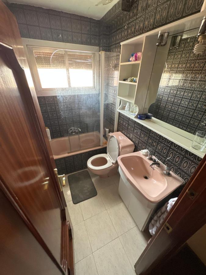 Habitacion En Casa Particular Homestay Bilbao