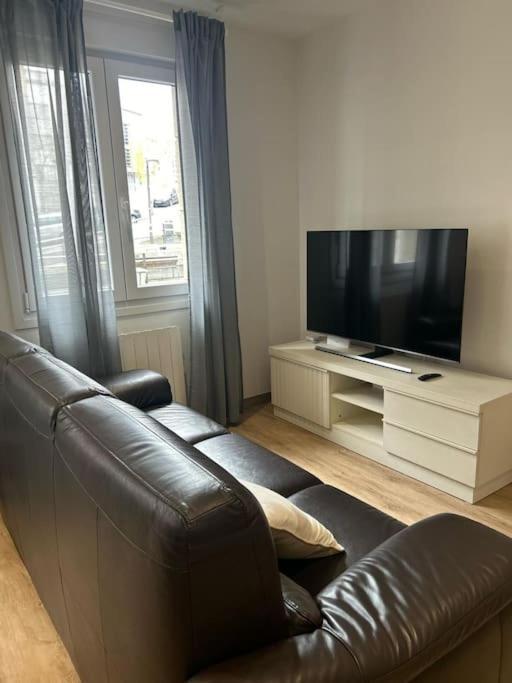 Piso Deluxe Con Balcon Cerca Del Casco Viejo Apartamento