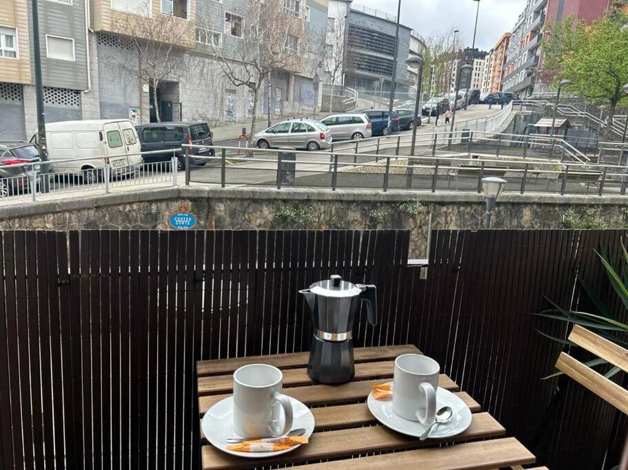 Piso Deluxe Con Balcon Cerca Del Casco Viejo *